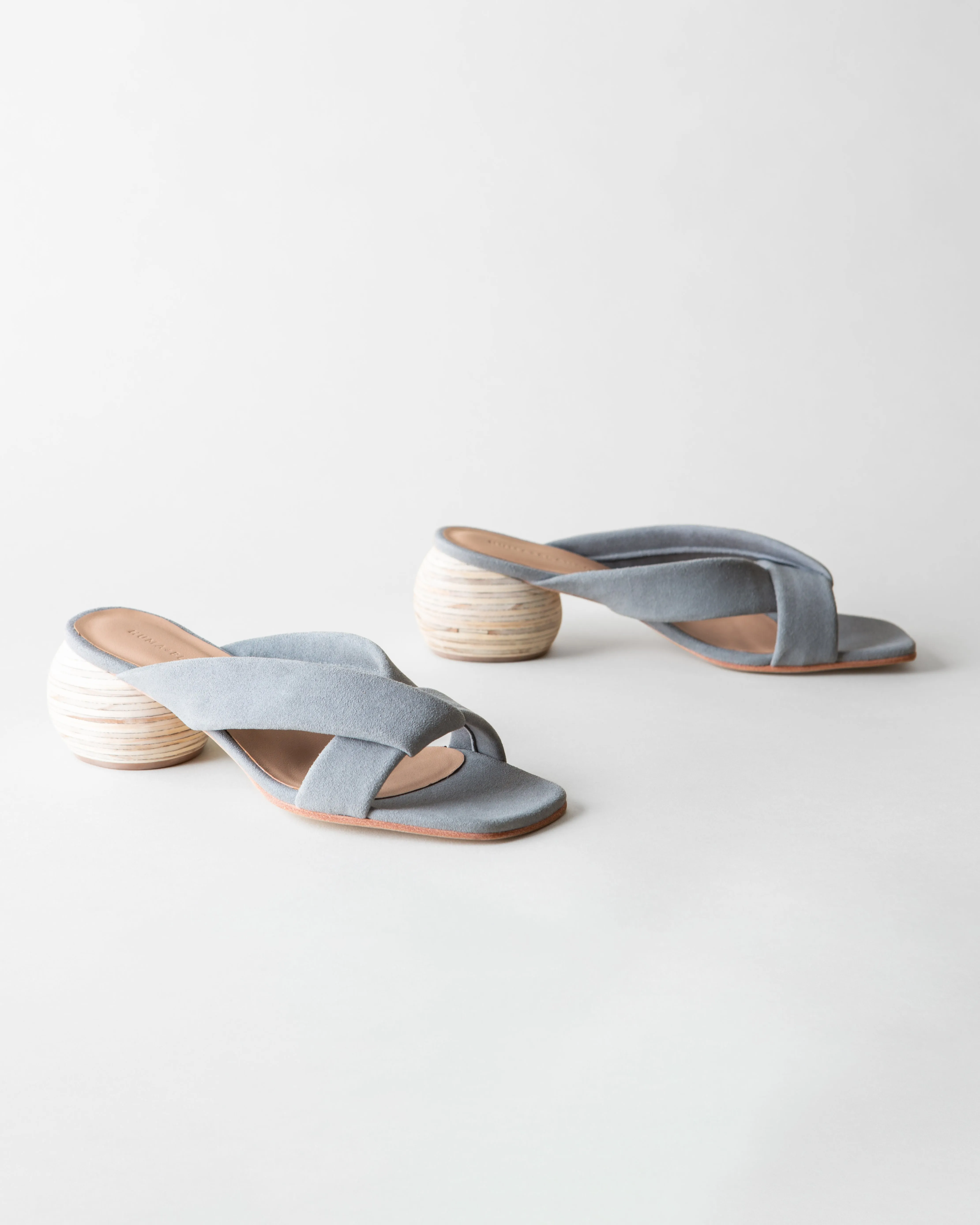 KIRA HEELED SANDAL GREY SUEDE sold by Huma Blanco product image thumbnail 5