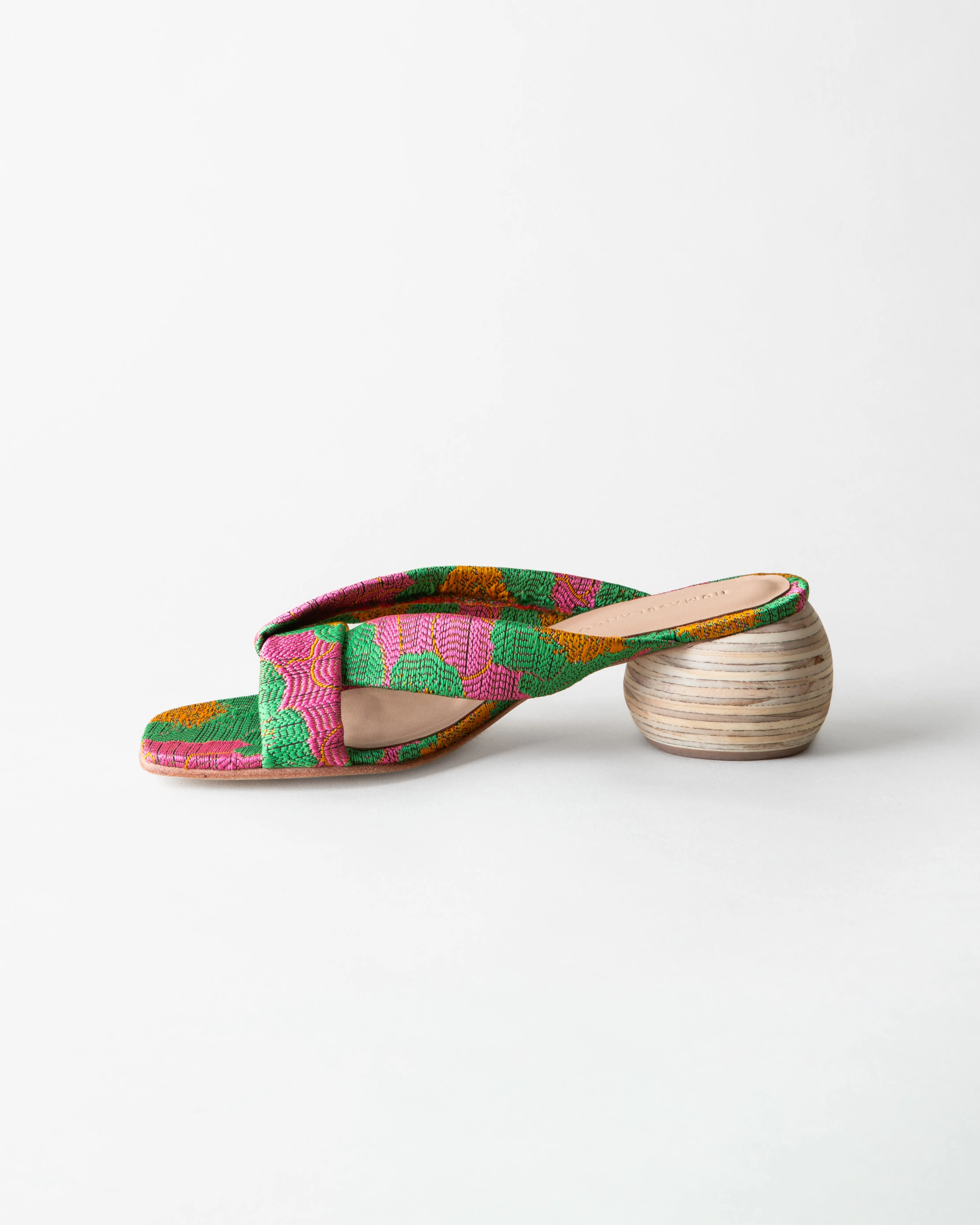 KIRA HEELED SANDAL FLORAL sold by Huma Blanco product image thumbnail 4