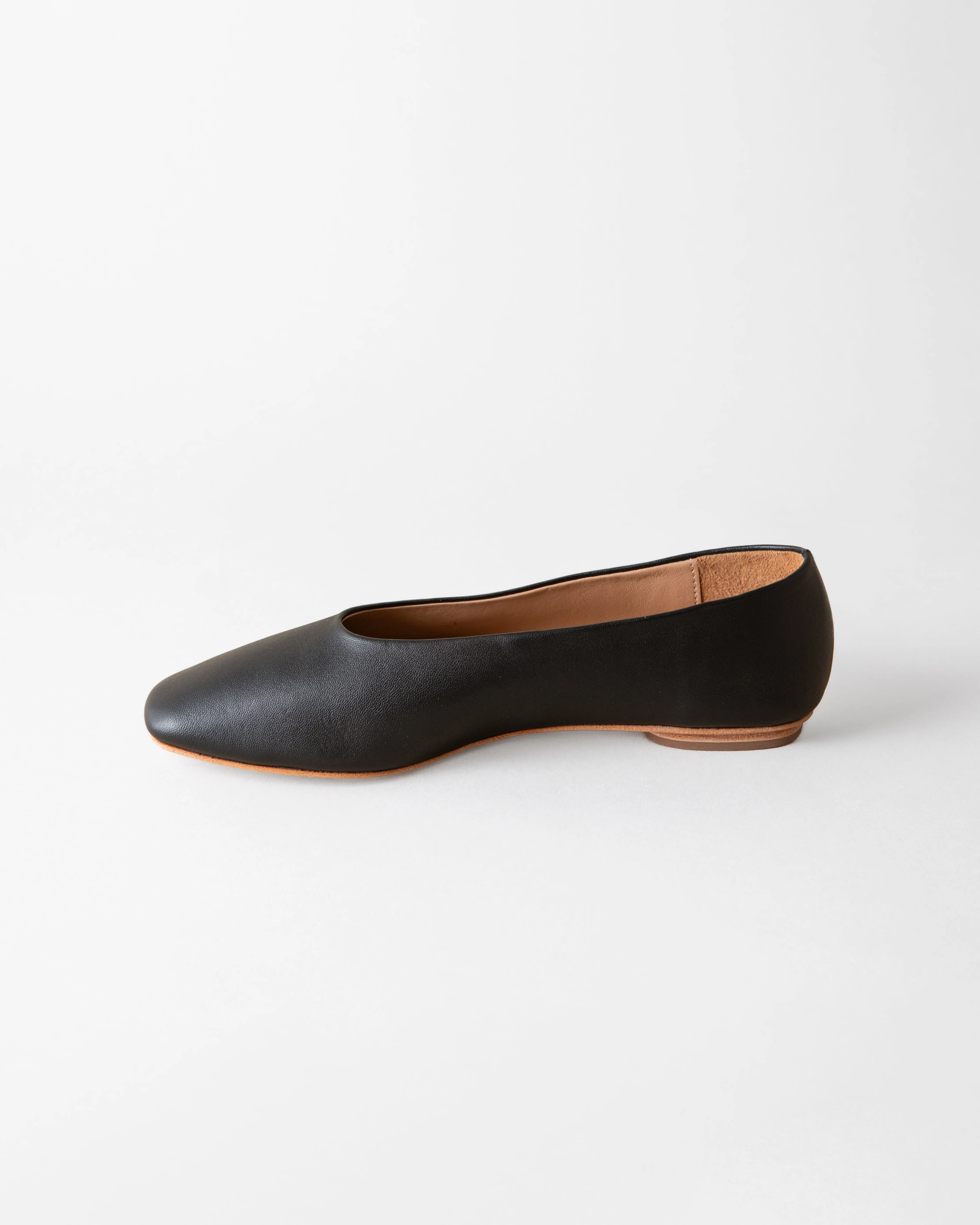 MARGAUX BALLET FLAT COAL NAPPA sold by Huma Blanco product image thumbnail 4