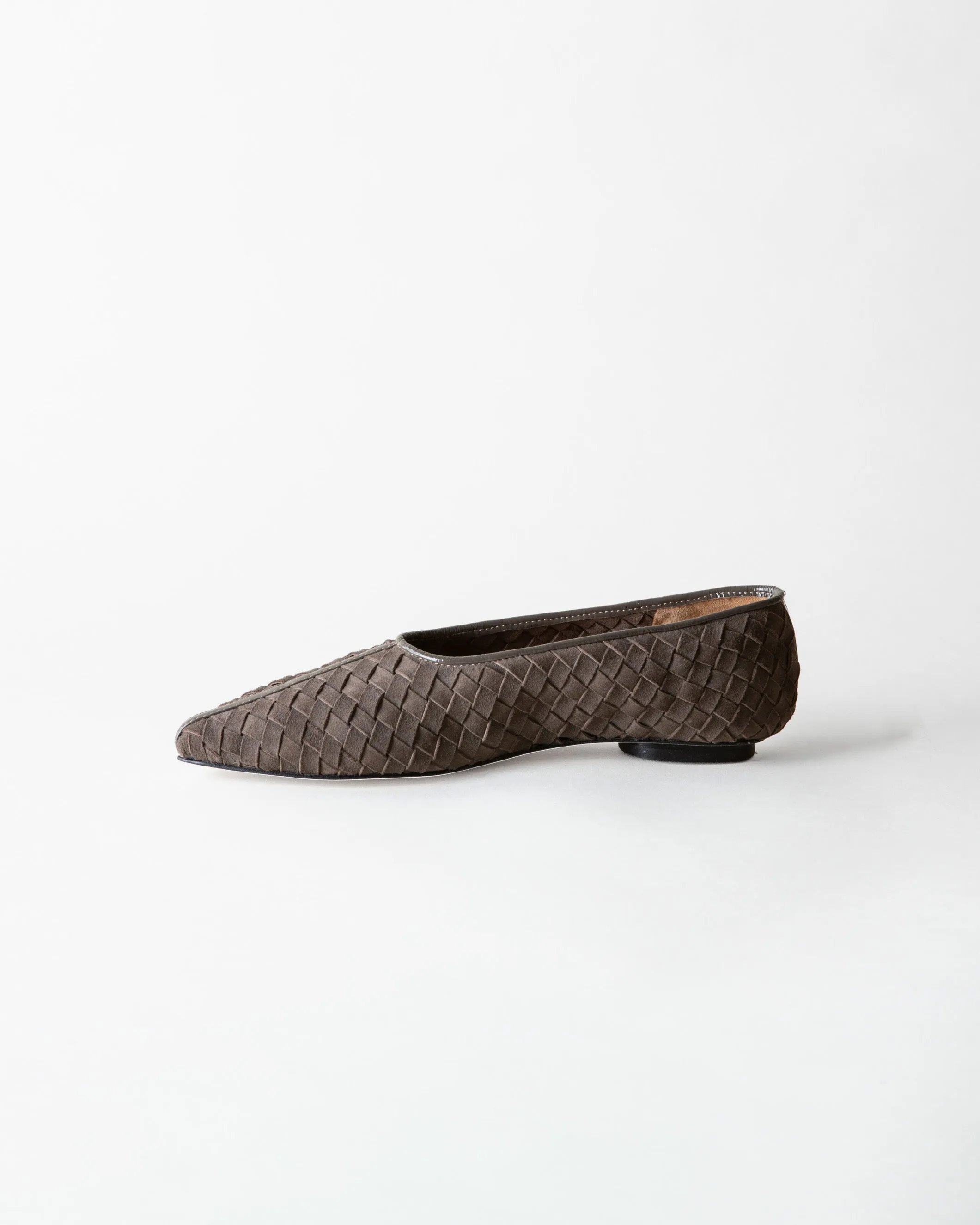 ZELDA POINTED TOE FLAT ASH WOVEN SUEDE sold by Huma Blanco product image thumbnail 4