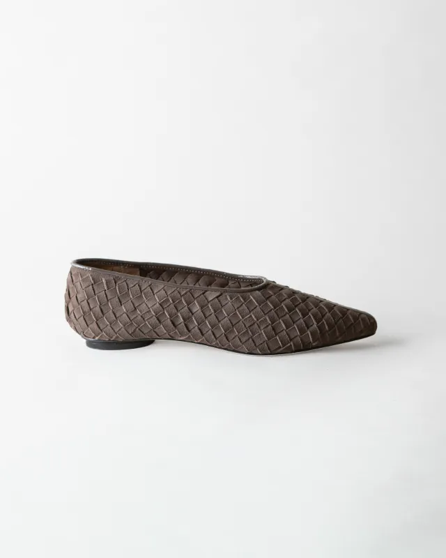 ZELDA POINTED TOE FLAT ASH WOVEN SUEDE made by Huma Blanco