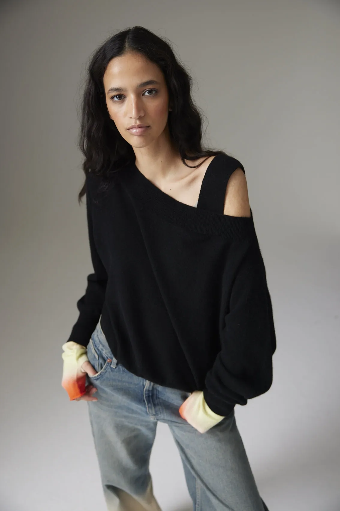 MARGOT BOAT NECK | BLACK sold by Colorush product image thumbnail 3