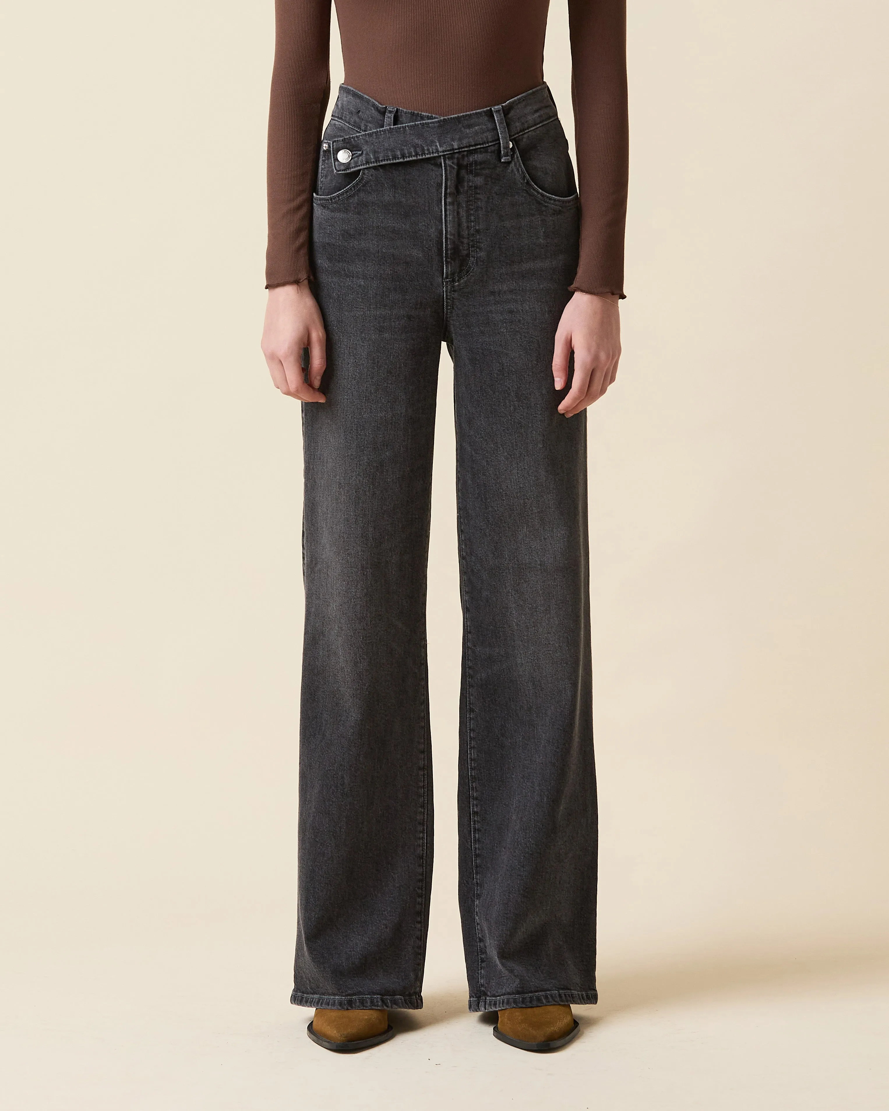 Cinched Waist Column sold by Le Jean product image thumbnail 5