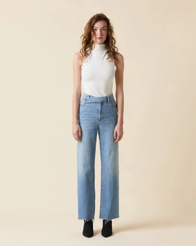 Cinched Waist Slim made by Le Jean