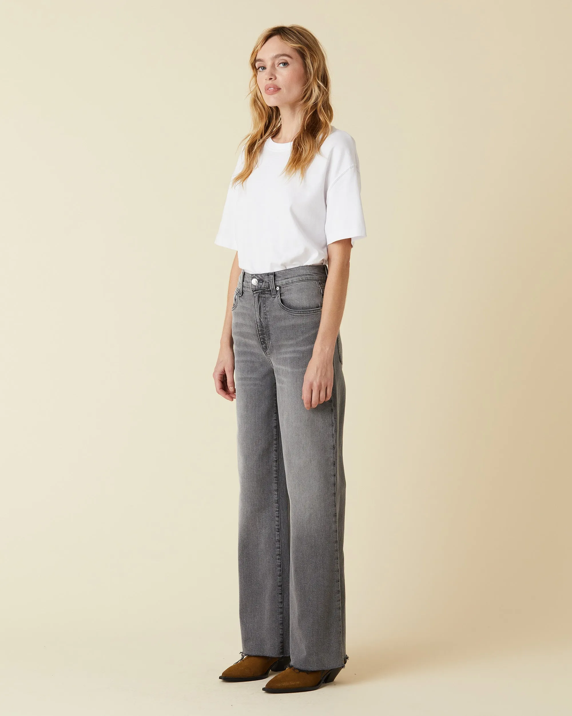 Column Jean sold by Le Jean product image thumbnail 2