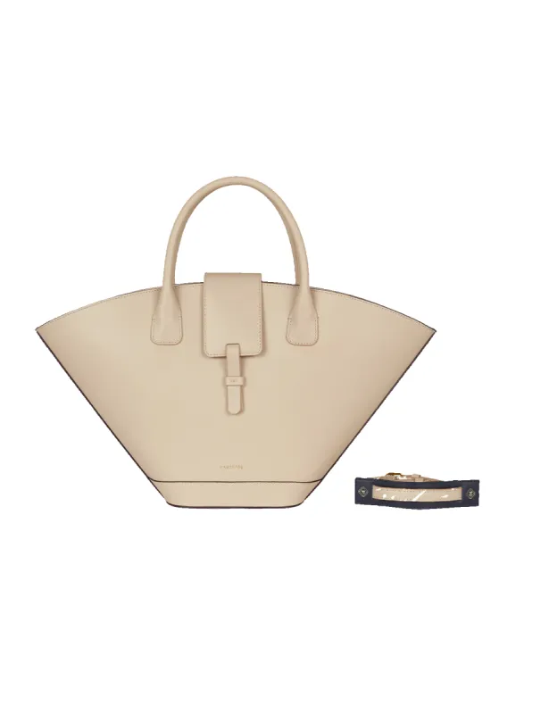 Lumière Beige sold by PARIS/64