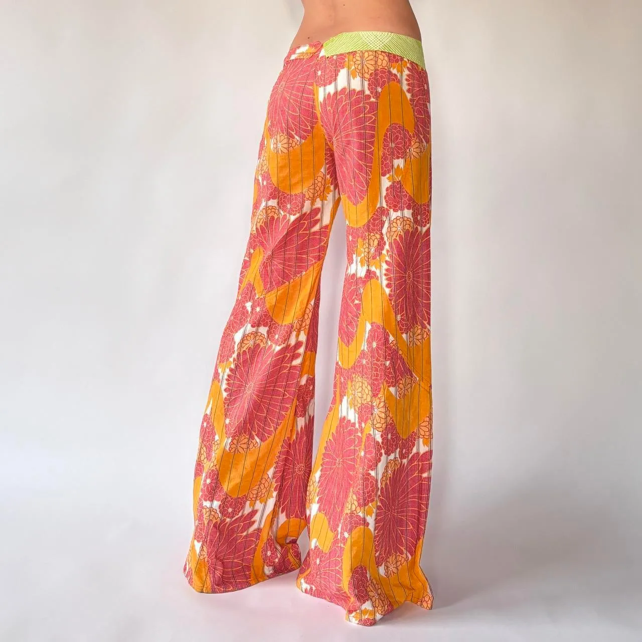 Custo Barcelona Low Rise Bellbottom Pants (XS) sold by Hazy Vintage product image thumbnail 2