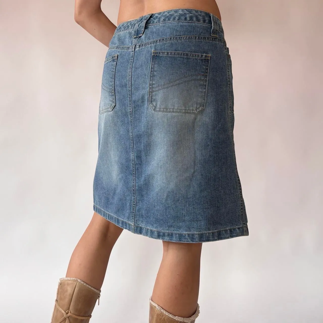 Y2K Lace Up Denim Skirt (M) sold by Hazy Vintage product image thumbnail 4