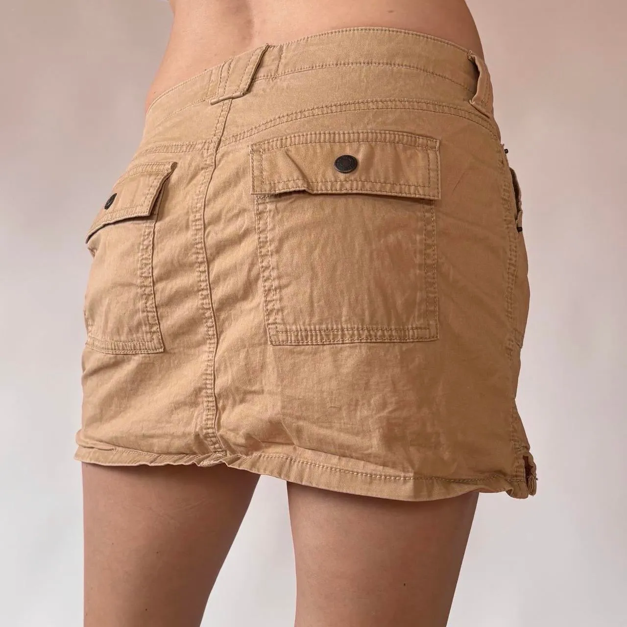 Abercrombie & Fitch Cargo Snap Mini Skirt (XS/S) sold by Hazy Vintage product image thumbnail 3