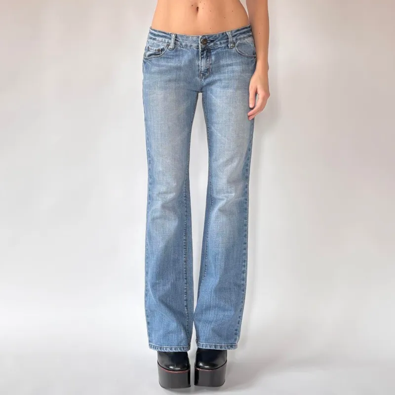 Y2K Low Rise Flare Jeans (S/M) made by Stuart Weitzman
