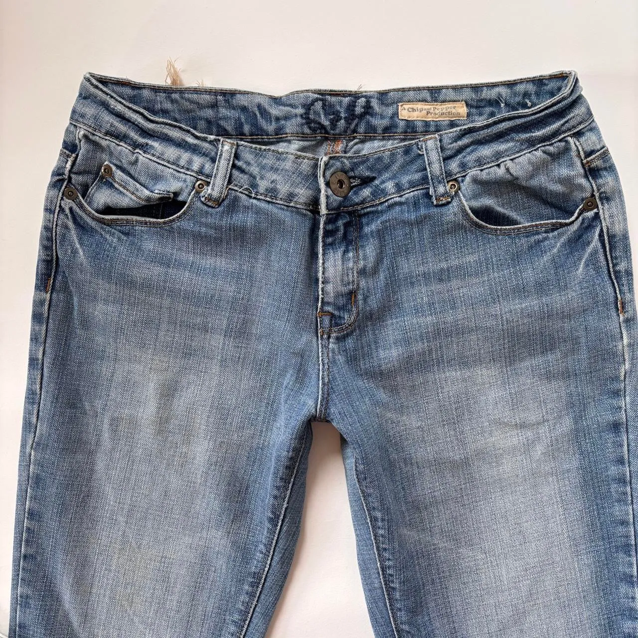 Y2K Low Rise Flare Jeans (S/M) sold by Hazy Vintage product image thumbnail 5