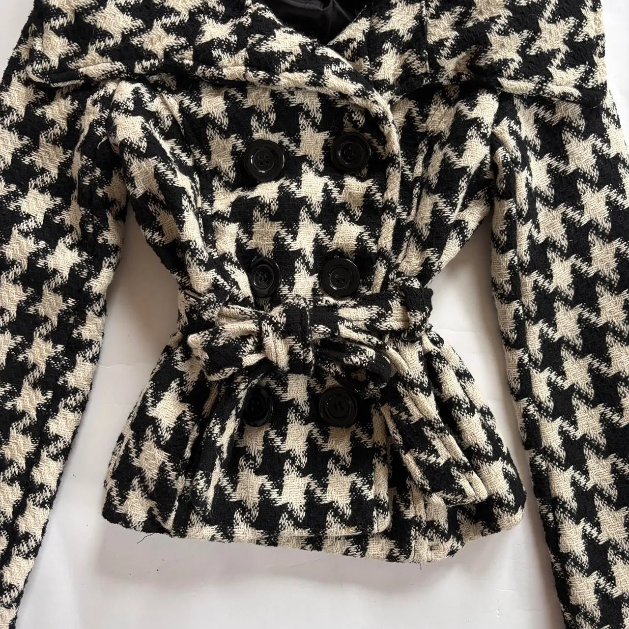 Y2K Houndstooth Belted Coat (XS/S) sold by Hazy Vintage product image thumbnail 5