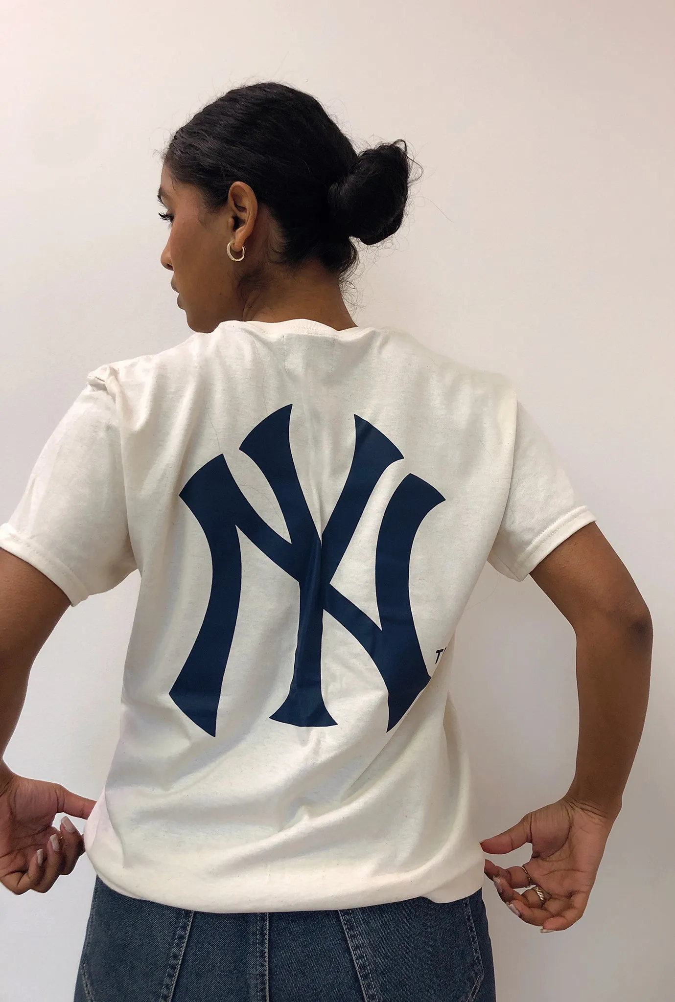 New York Yankees Heavyweight T Shirt - Natural sold by Peace-Collective product image thumbnail 5