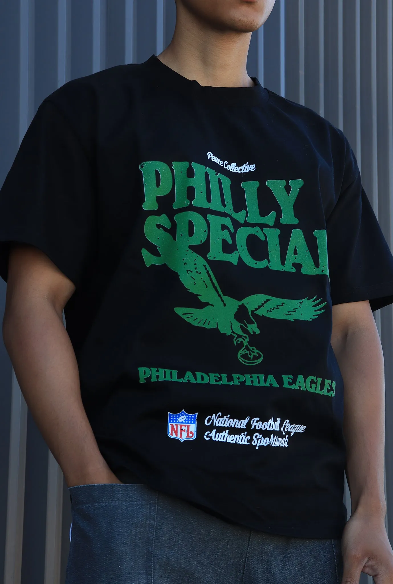 Philadelphia Eagles Vintage Ad Heavyweight T-Shirt - Black sold by Peace-Collective product image thumbnail 2
