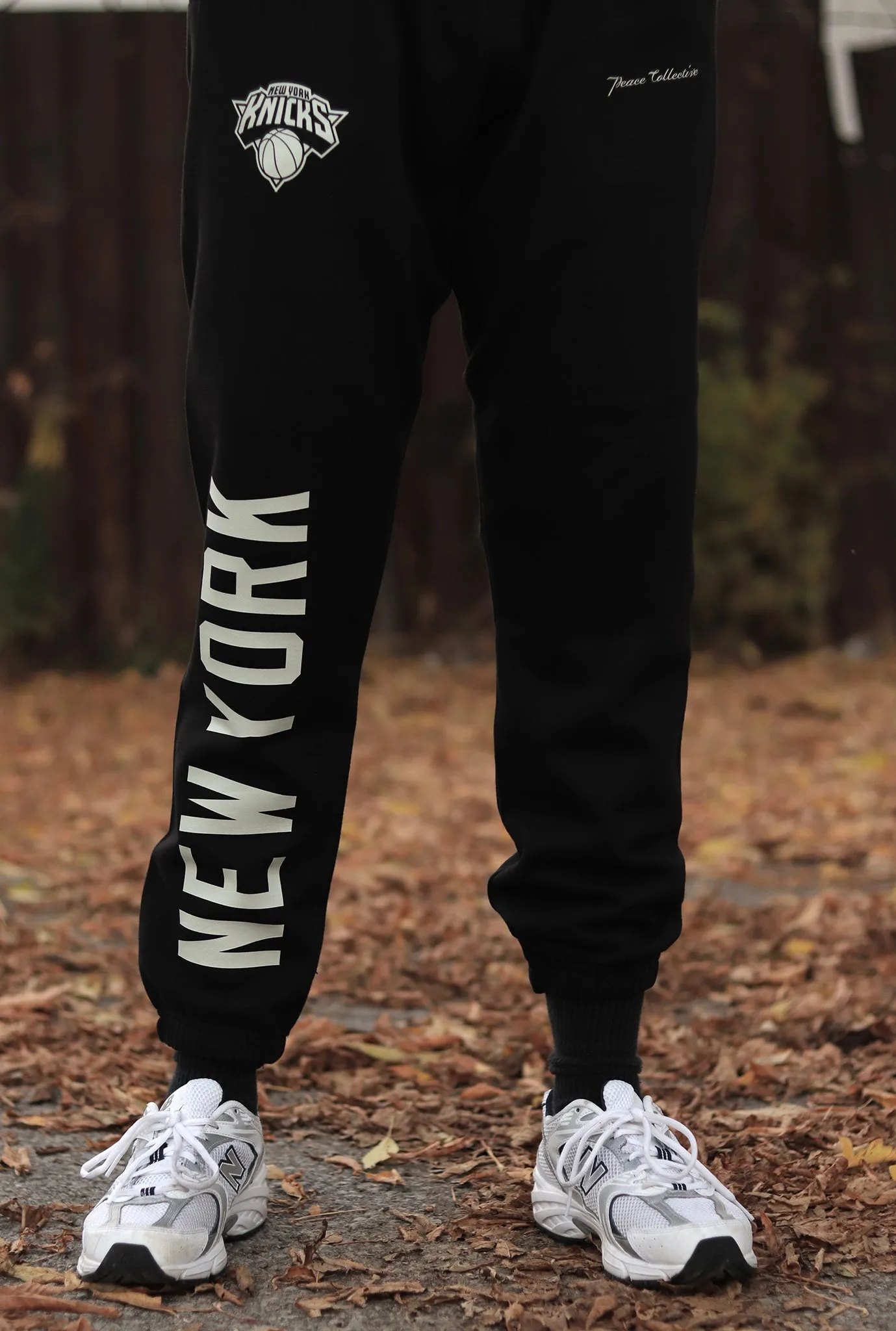 New York Knicks Heavyweight Jogger - Black sold by Peace-Collective product image thumbnail 3