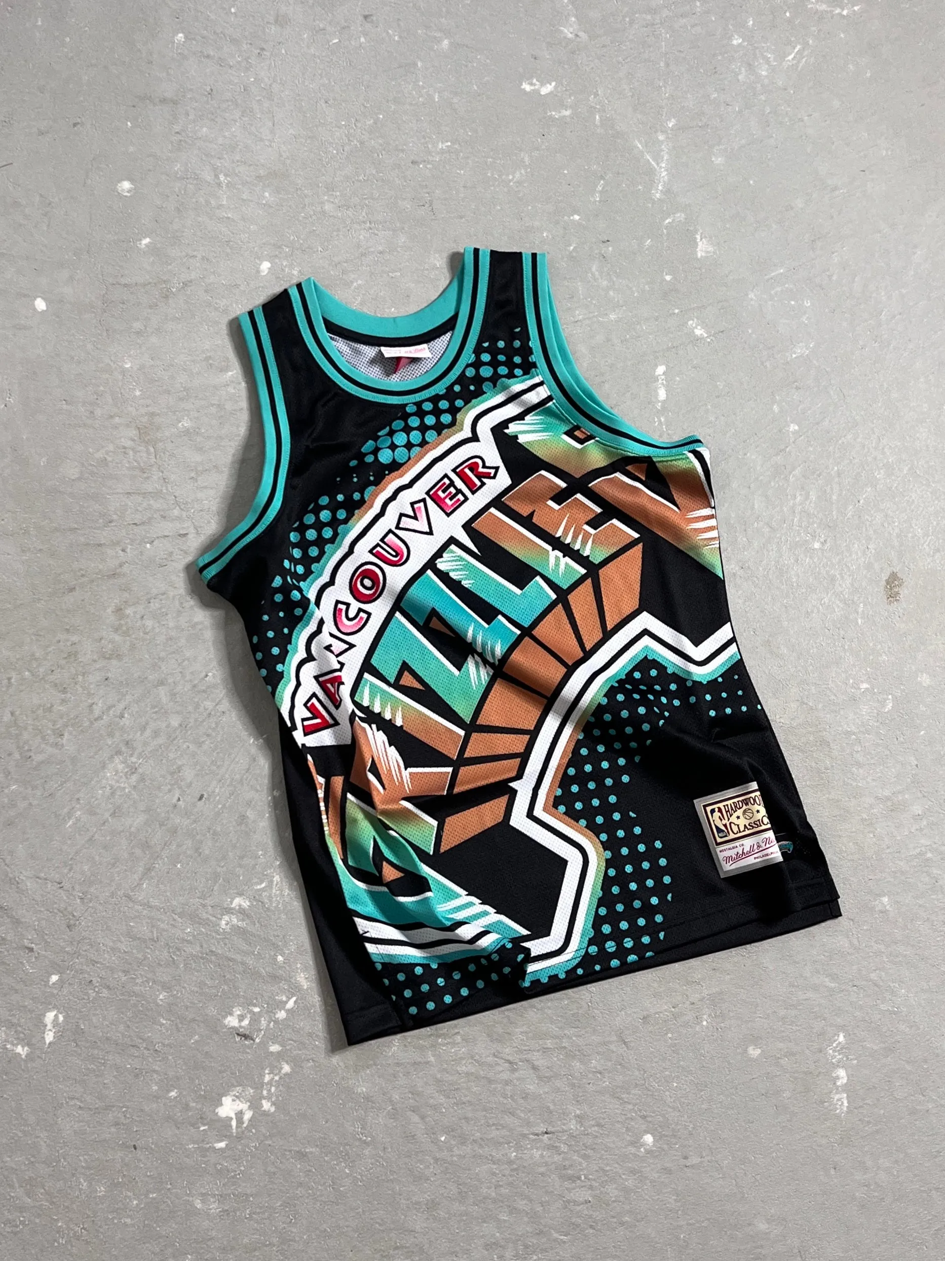 Vancouver Grizzlies Big Face 7.0 Fashion Tank - Black sold by Peace-Collective