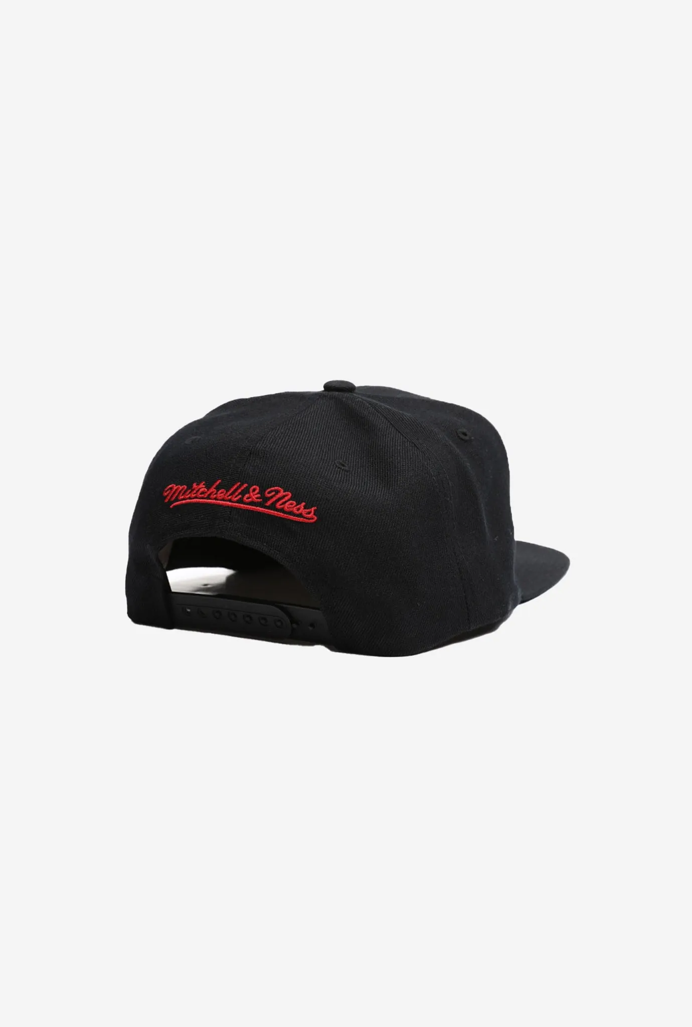 Chicago Bulls 91/92 B2B Champ Snapback HWC - Black sold by Peace-Collective product image thumbnail 2