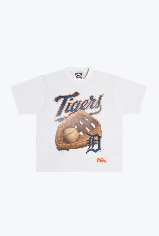 Detroit Tigers Glove Vintage Heavyweight T-Shirt - White sold by Peace-Collective