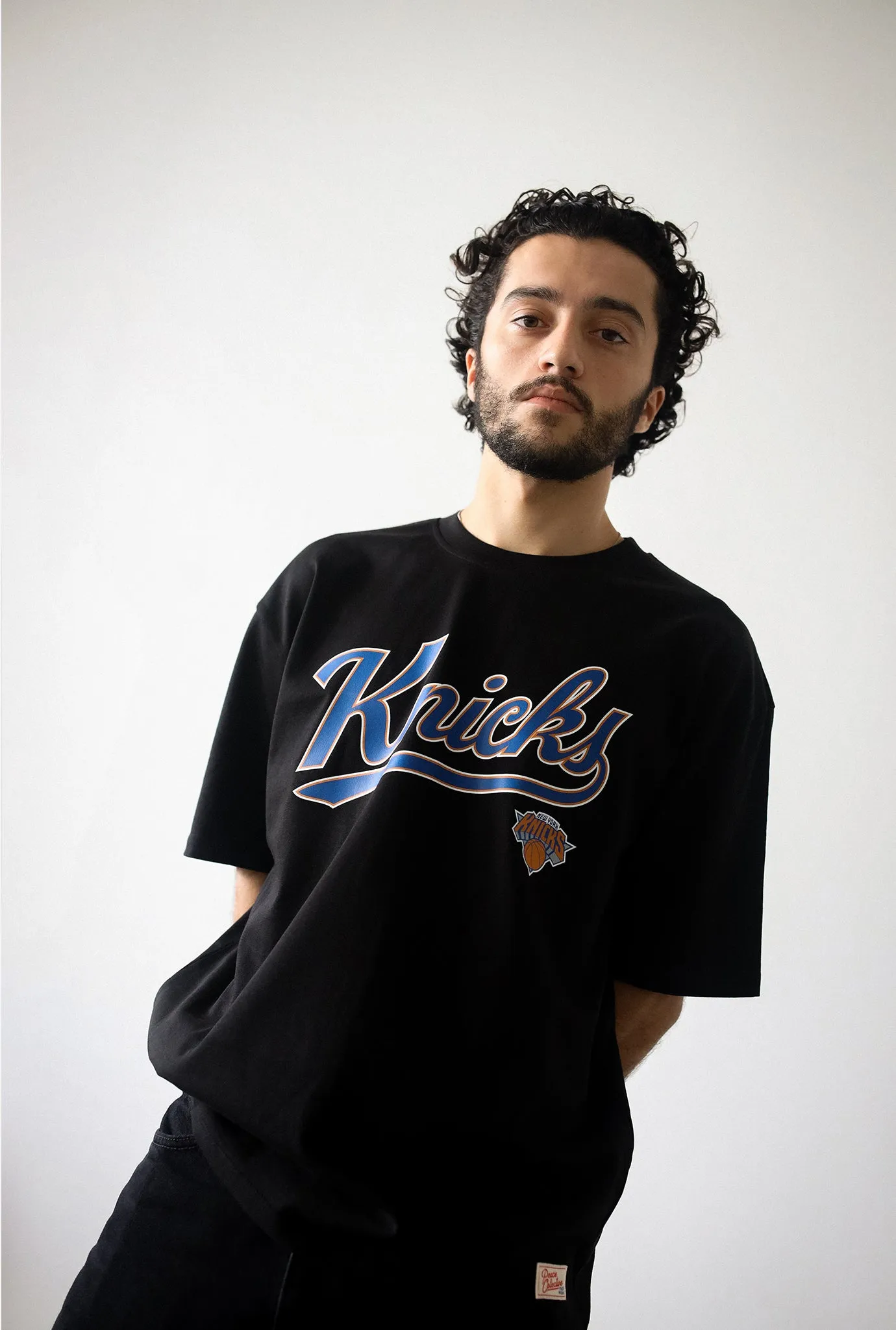 New York Knicks Spirit Heavyweight T-Shirt - Black sold by Peace-Collective product image thumbnail 4