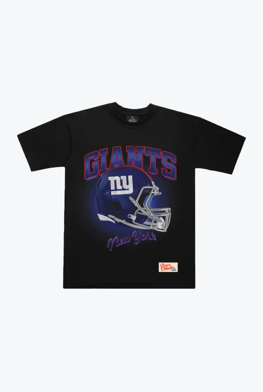 New York Giants Photorealistic Vintage Heavyweight T-Shirt - Black sold by Peace-Collective