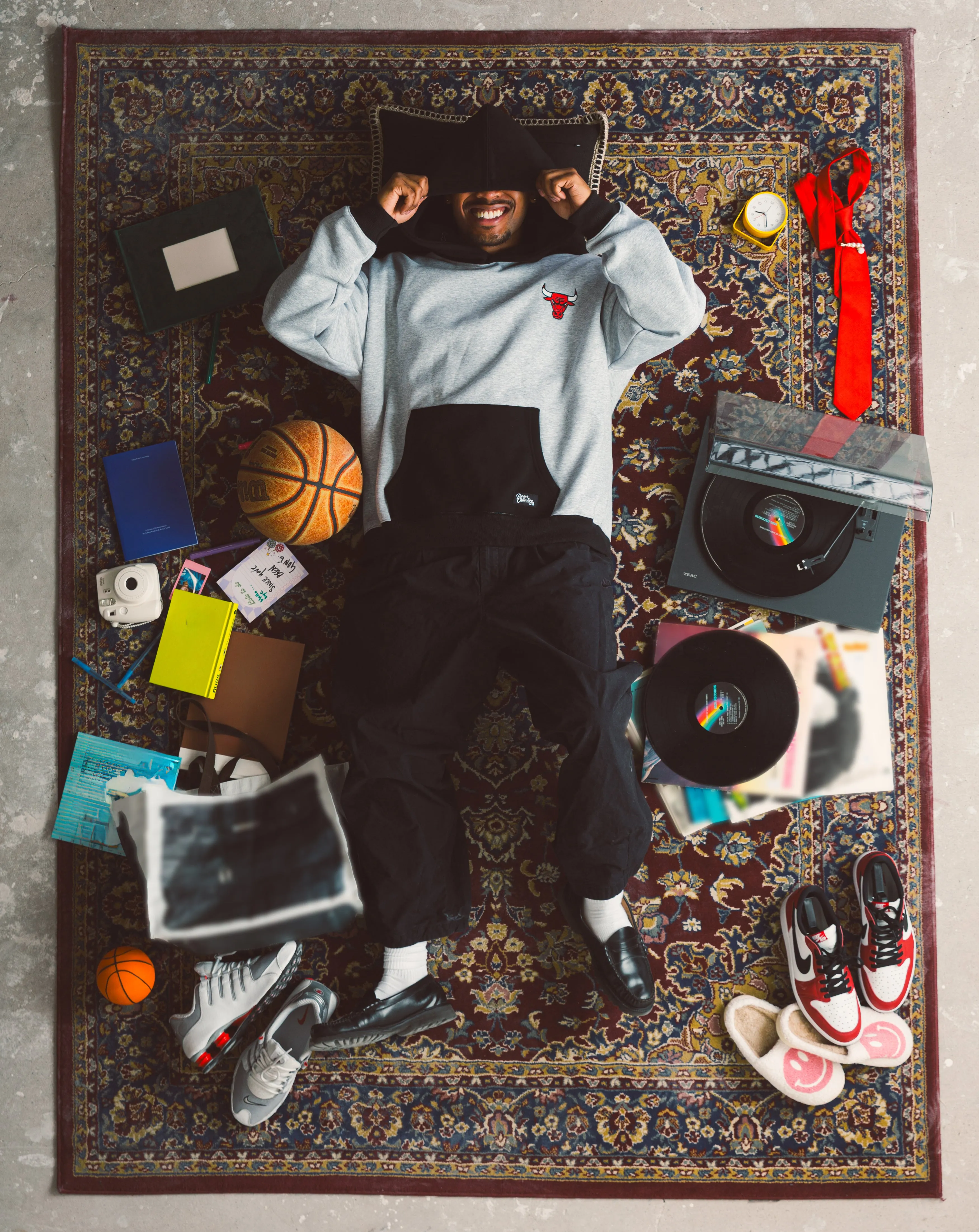 Chicago Bulls Colour Block Heavyweight Hoodie - Black / Grey Melange sold by Peace-Collective product image thumbnail 2