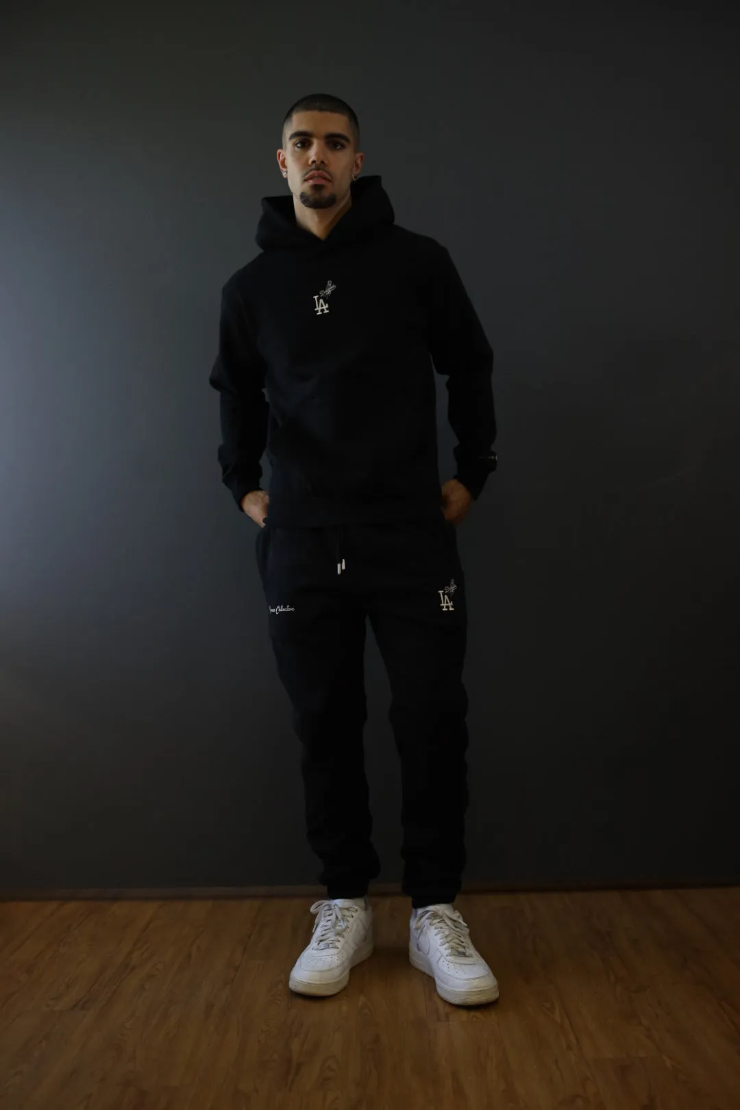 Los Angeles Dodgers Heavyweight Jogger - Black sold by Peace-Collective product image thumbnail 2