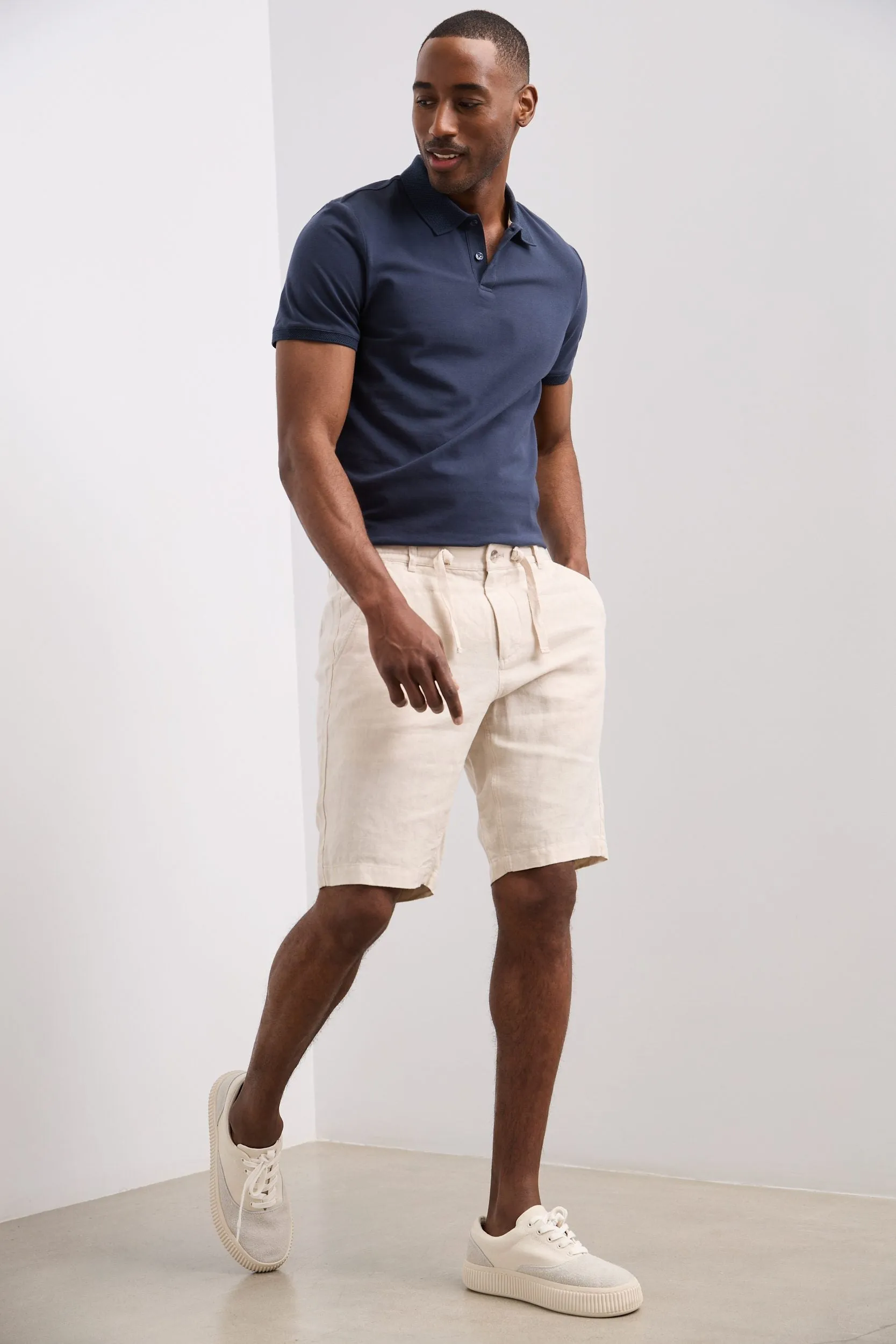 Linen bermuda shorts sold by Tristan Style product image thumbnail 4