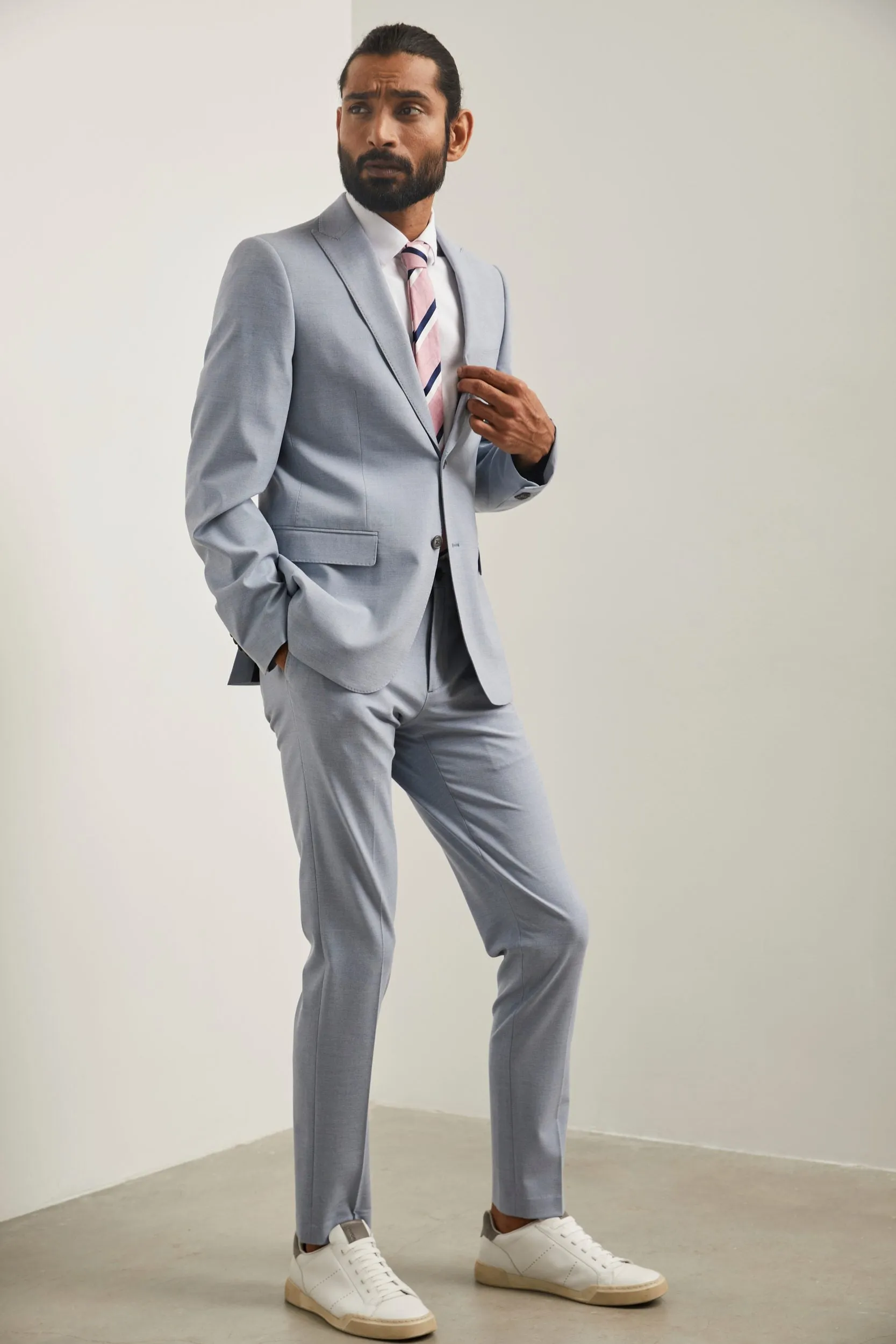 Solid colour Slim fit pant sold by Tristan Style