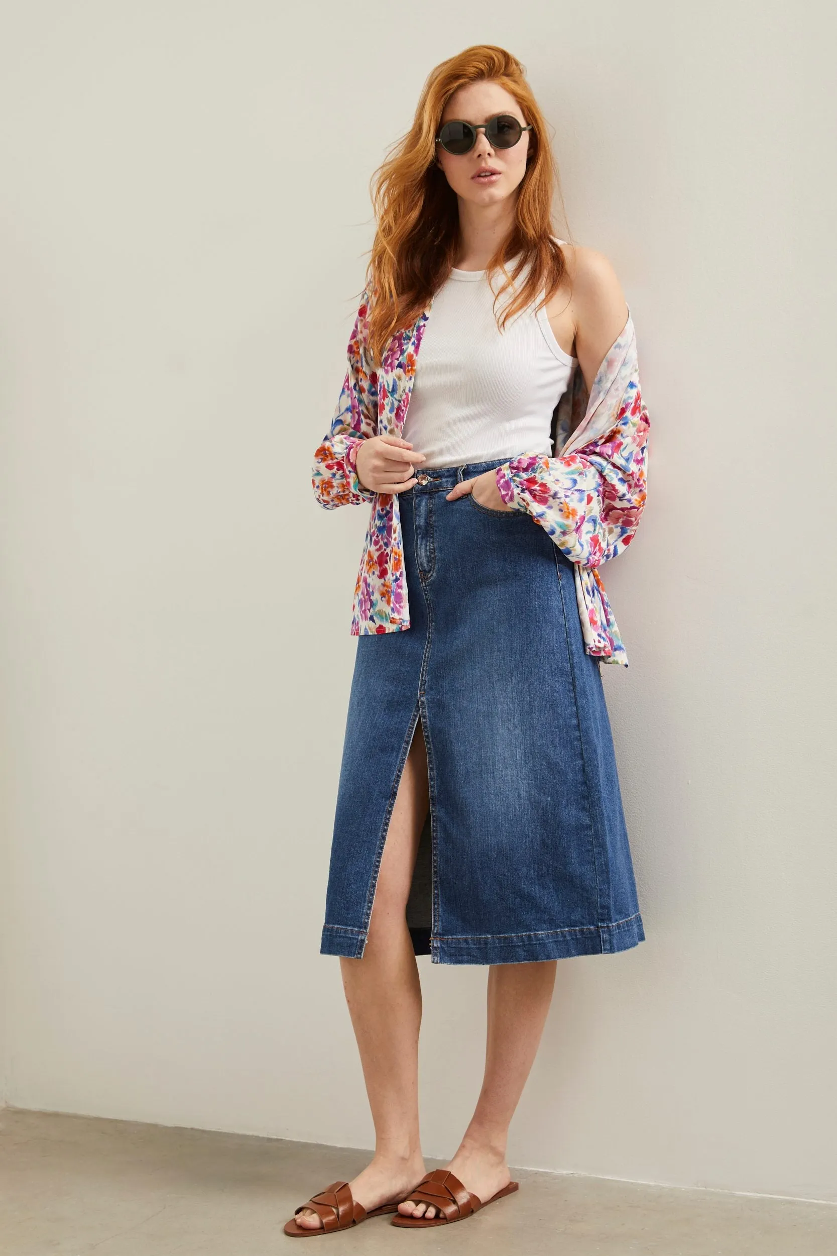 A line denim skirt sold by Tristan Style