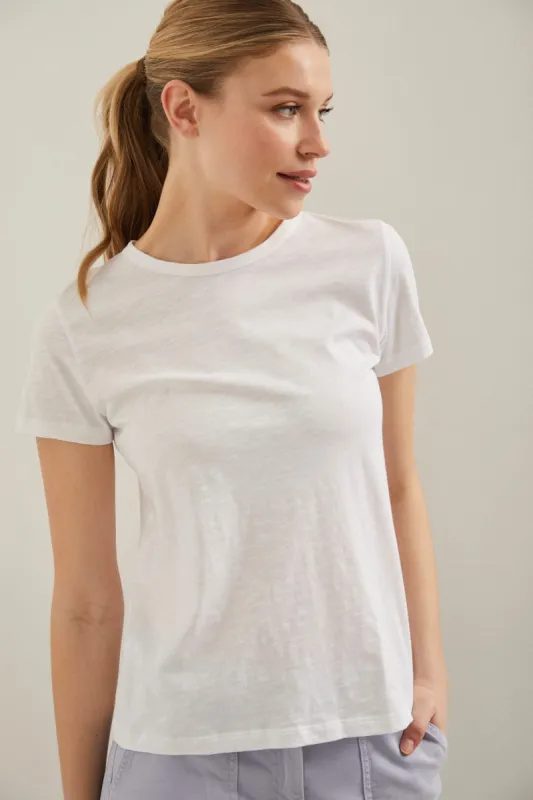 Basic crew neck t-shirt sold by Tristan Style