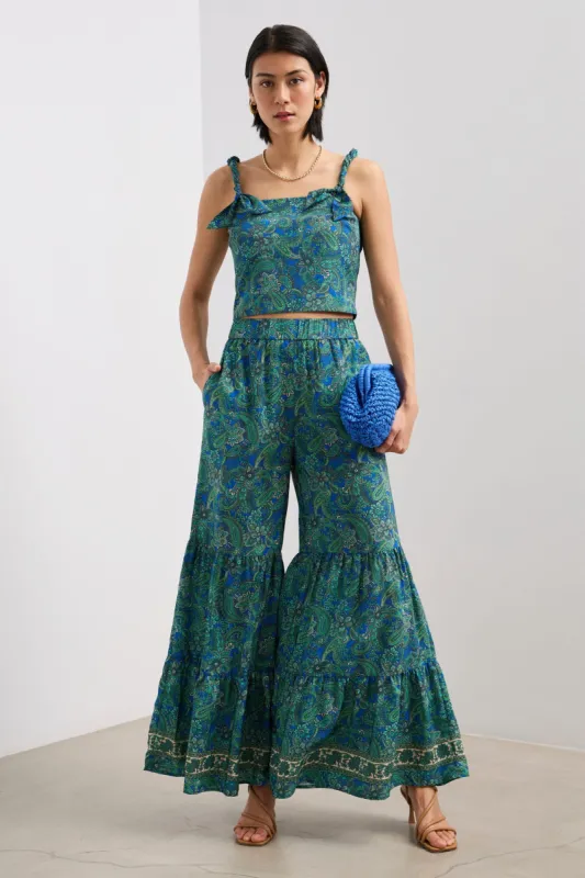 Wide leg pant with gathering sold by Tristan Style