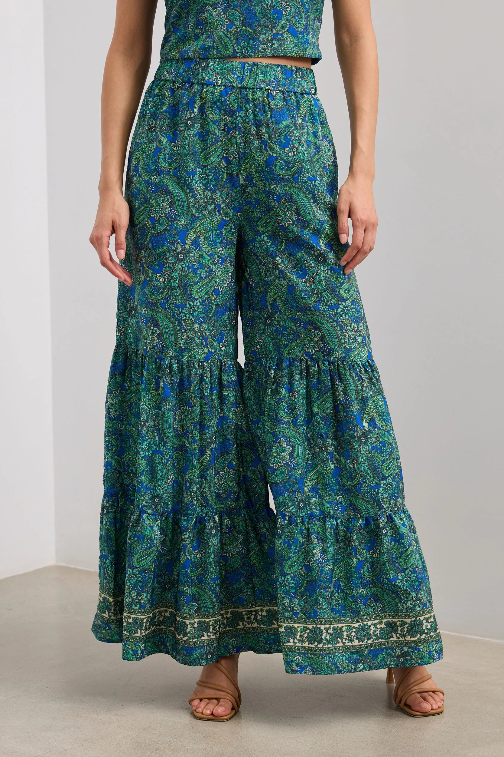 Wide leg pant with gathering sold by Tristan Style product image thumbnail 2