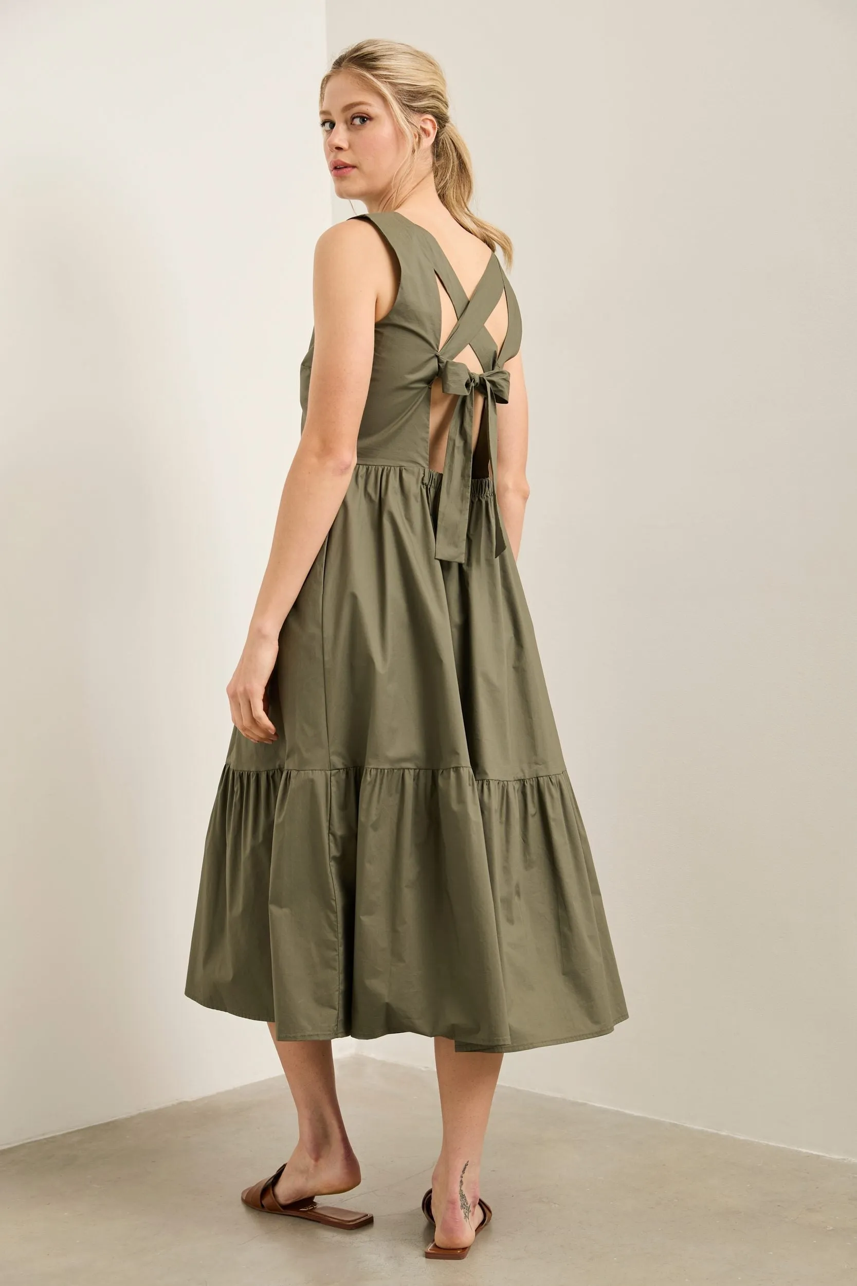 Poplin dress with open back sold by Tristan Style product image thumbnail 4
