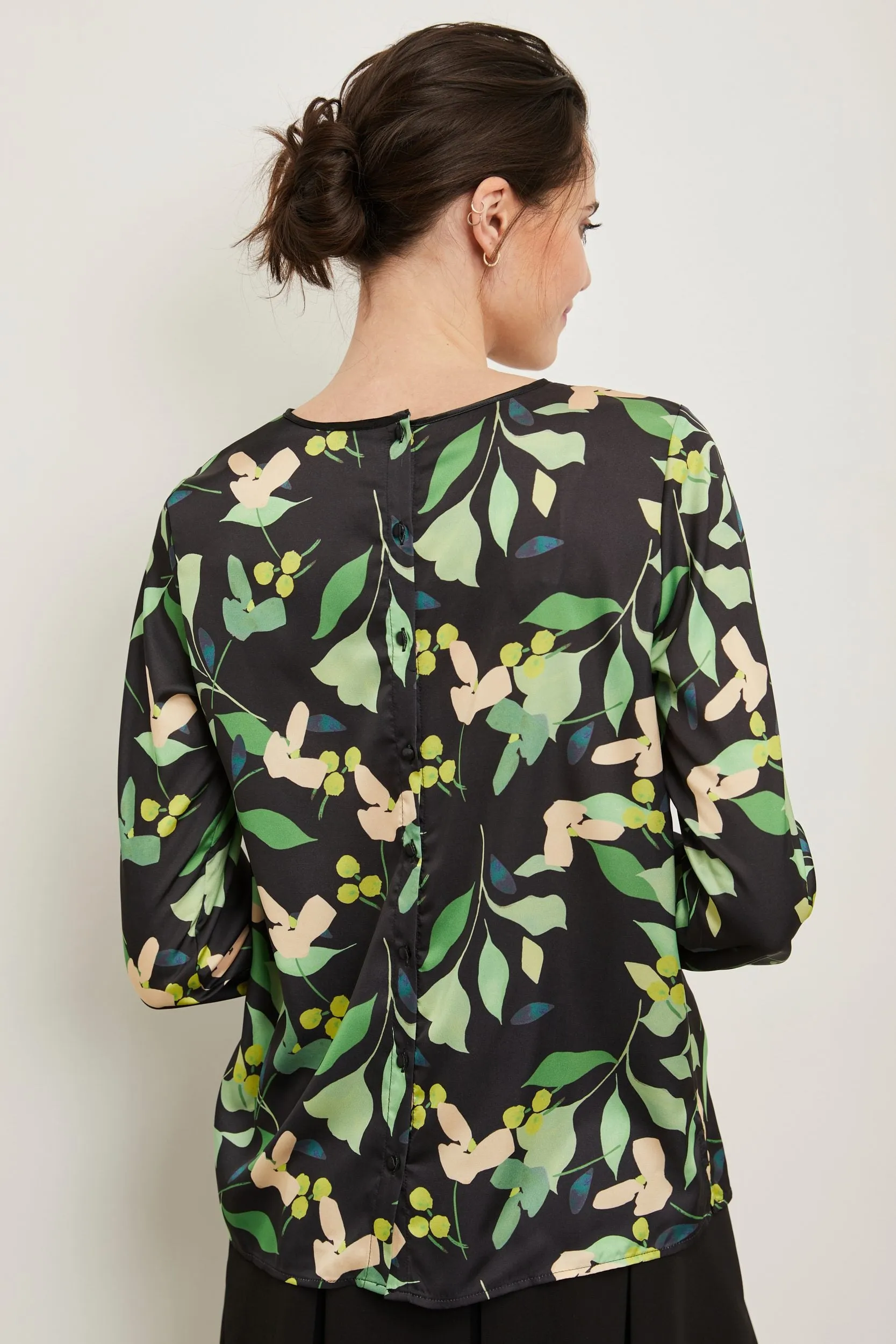 Printed blouse with puffy sleeves sold by Tristan Style product image thumbnail 2