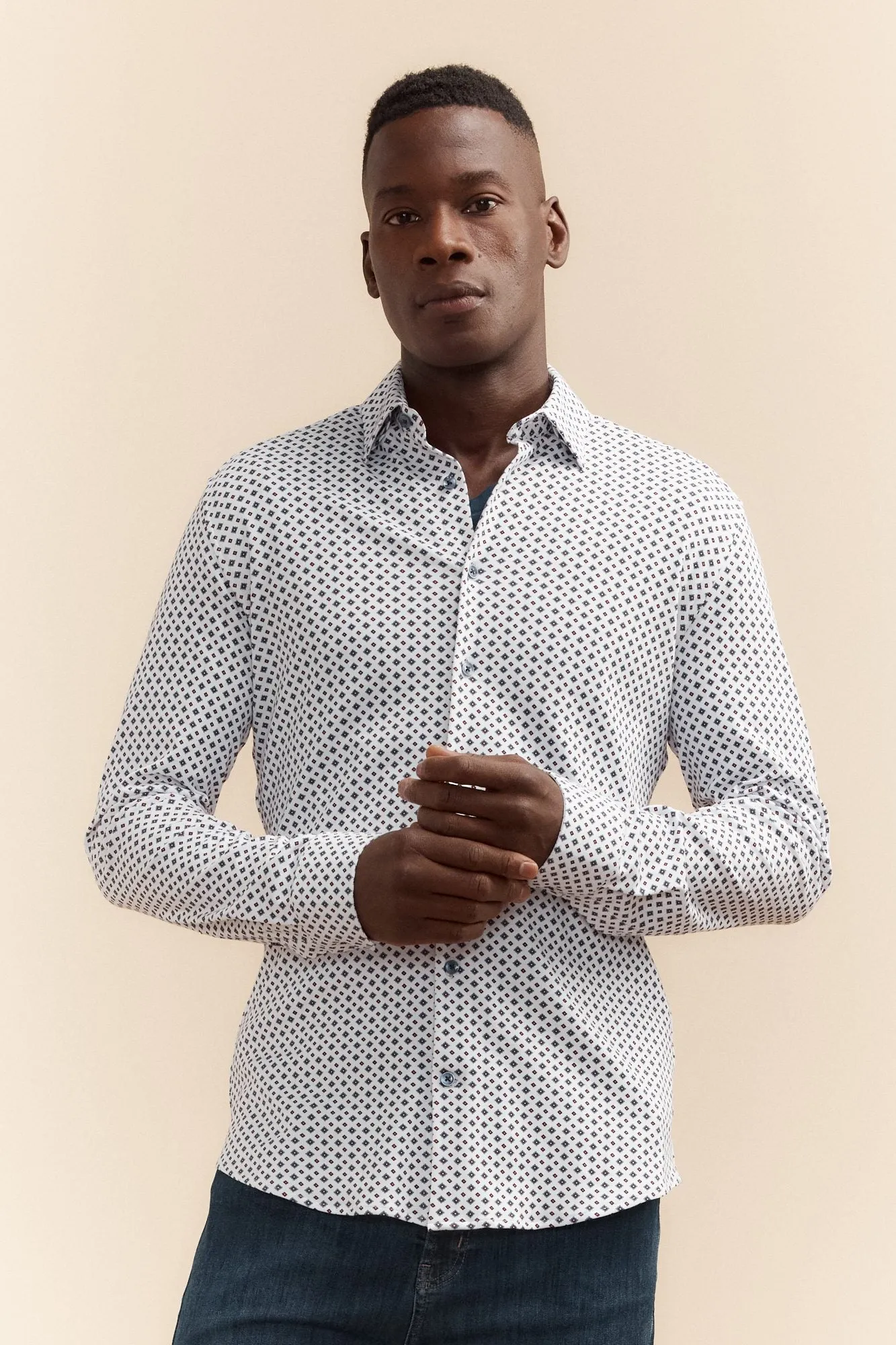 Extra-fitted jersey shirt sold by Tristan Style