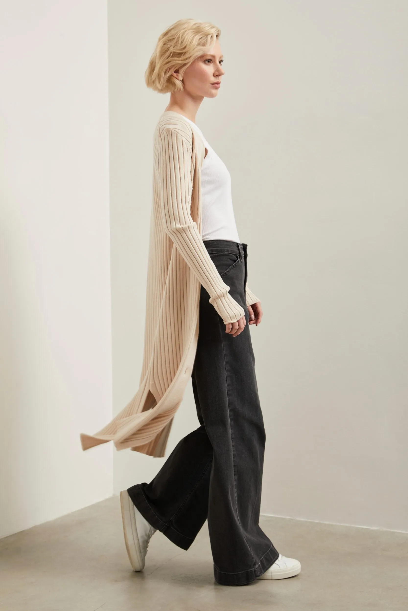 Modern fit wide leg jean sold by Tristan Style product image thumbnail 4