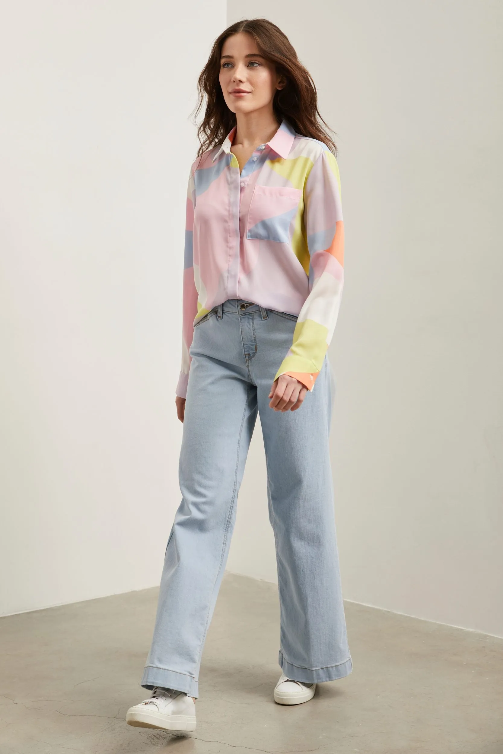 Modern fit wide leg jean sold by Tristan Style