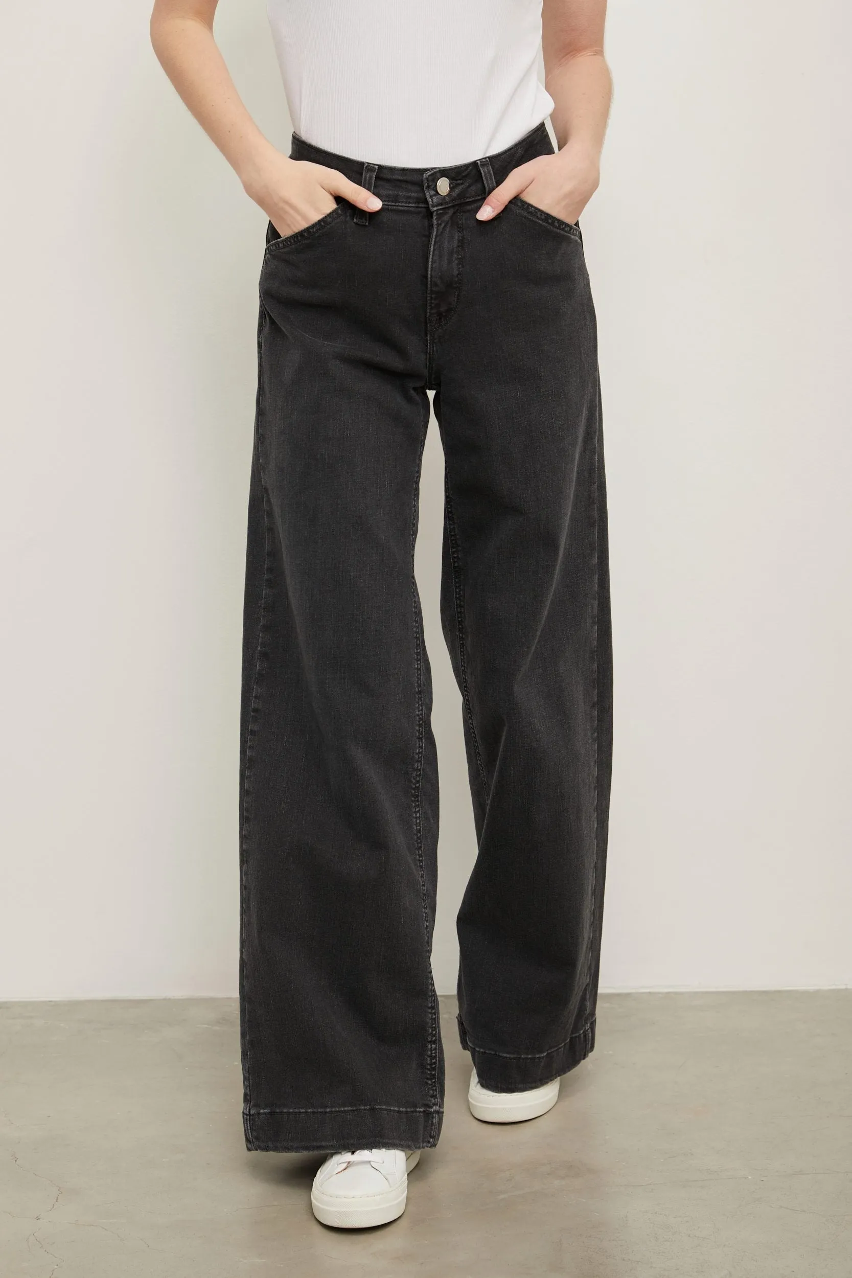 Modern fit wide leg jean sold by Tristan Style product image thumbnail 5