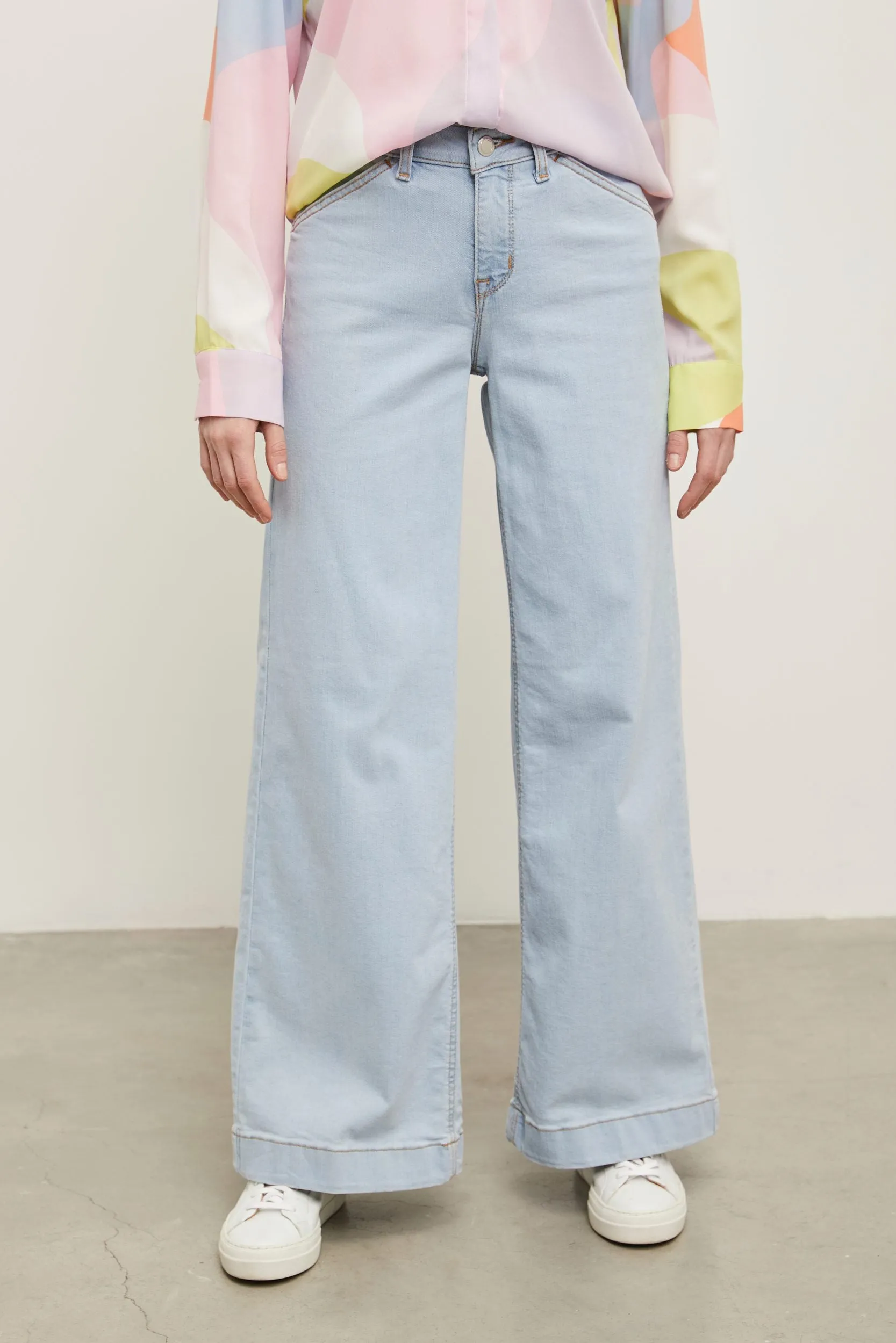 Modern fit wide leg jean sold by Tristan Style product image thumbnail 2