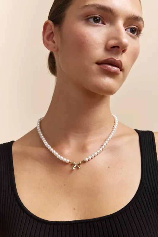 Pearl necklace with bow sold by Tristan Style