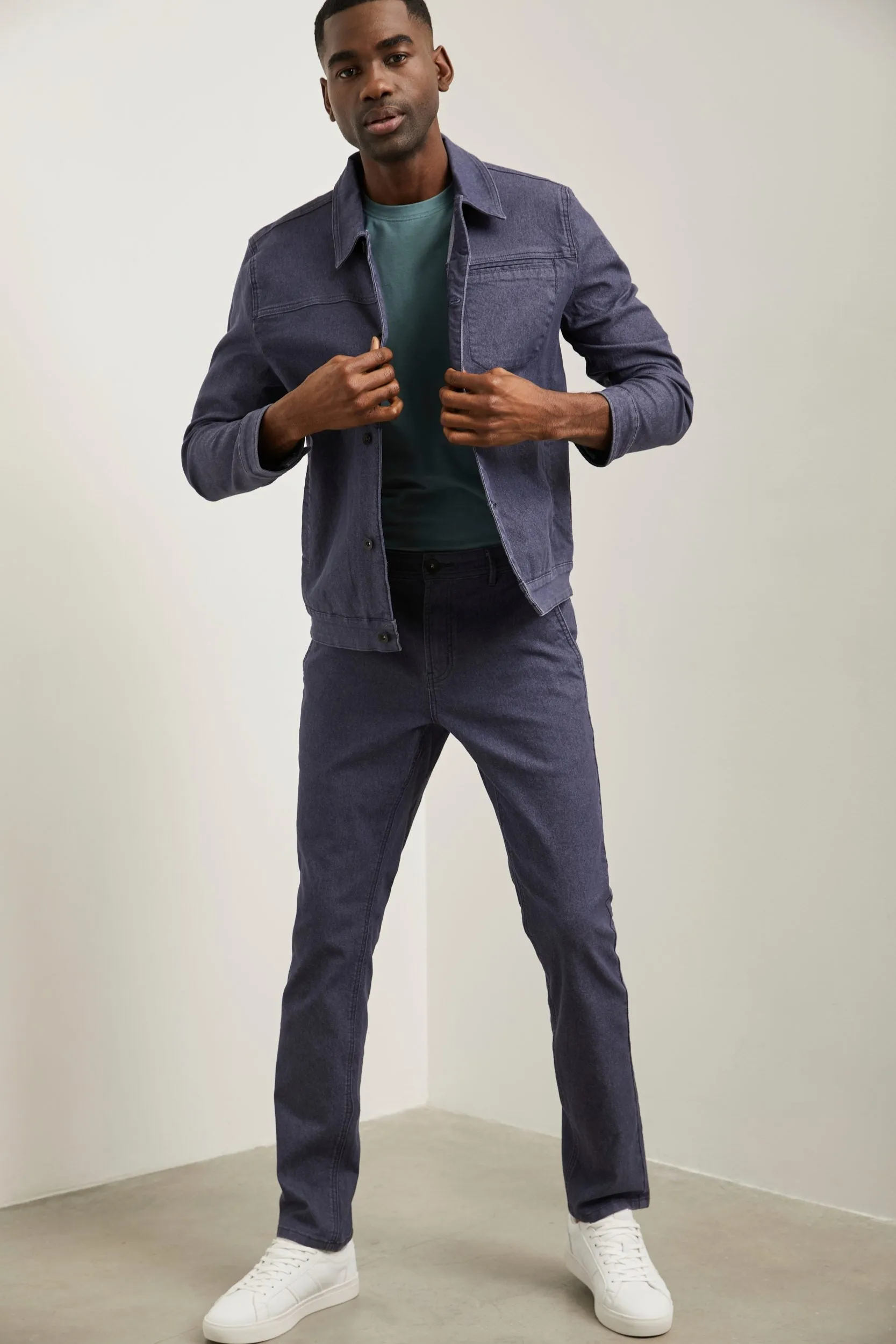 Slim jean with slash pockets sold by Tristan Style