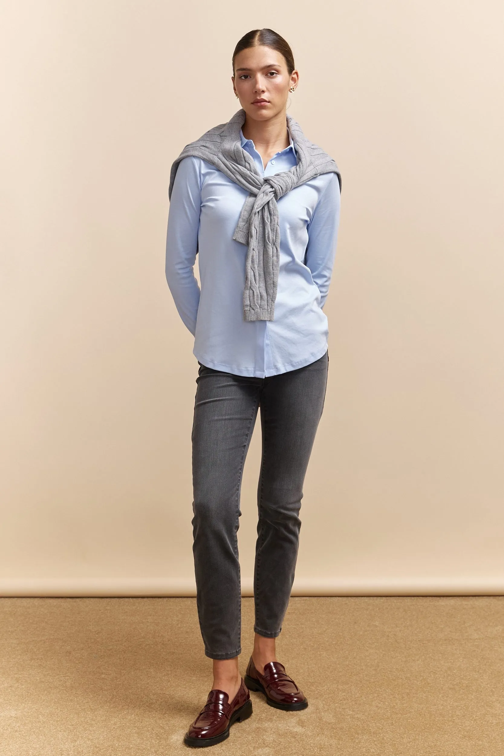 Push up high waist slim jean sold by Tristan Style product image thumbnail 2