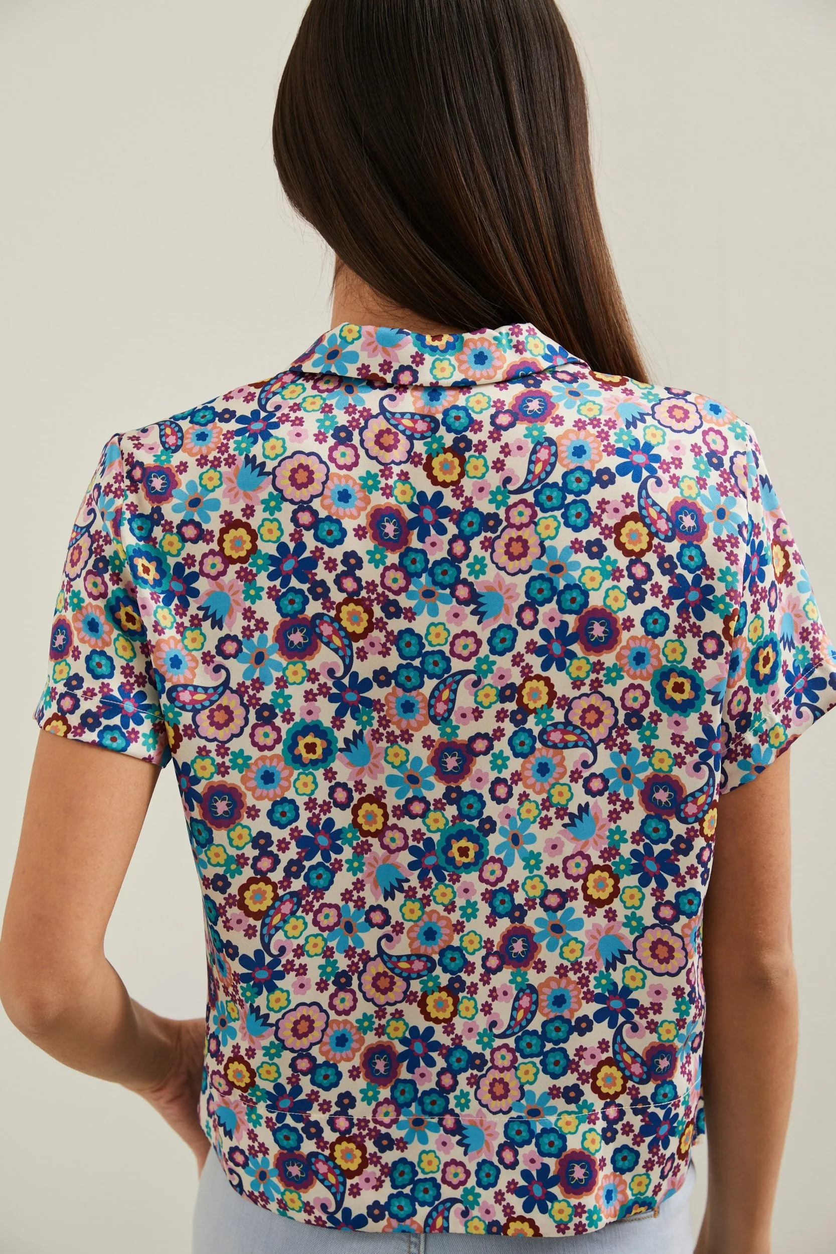 Blouse with short puffy sleeves sold by Tristan Style product image thumbnail 2