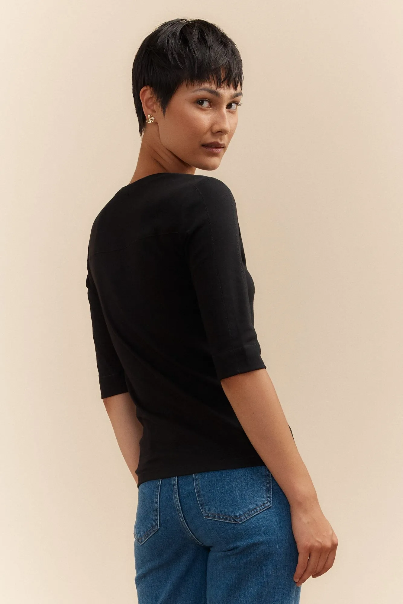 Crew neck short sleeve t-shirt sold by Tristan Style product image thumbnail 3