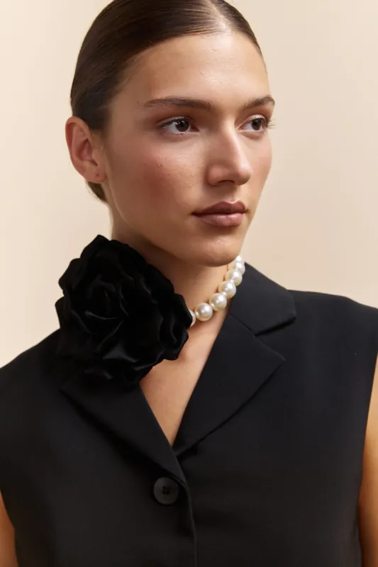 Pearl and flower necklace sold by Tristan Style