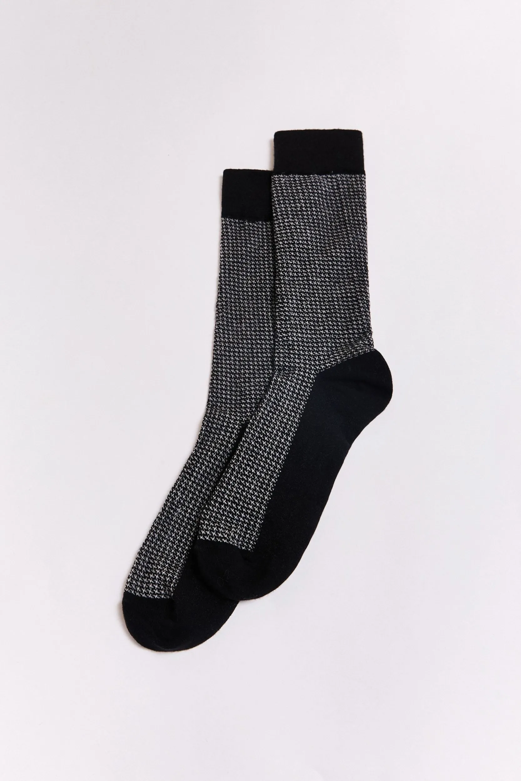 Houndstooth socks sold by Tristan Style