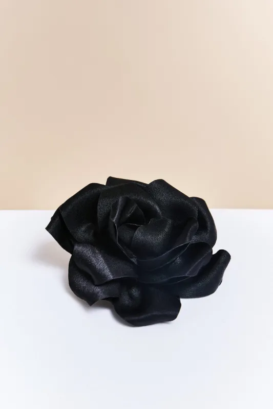 Flower brooch sold by Tristan Style
