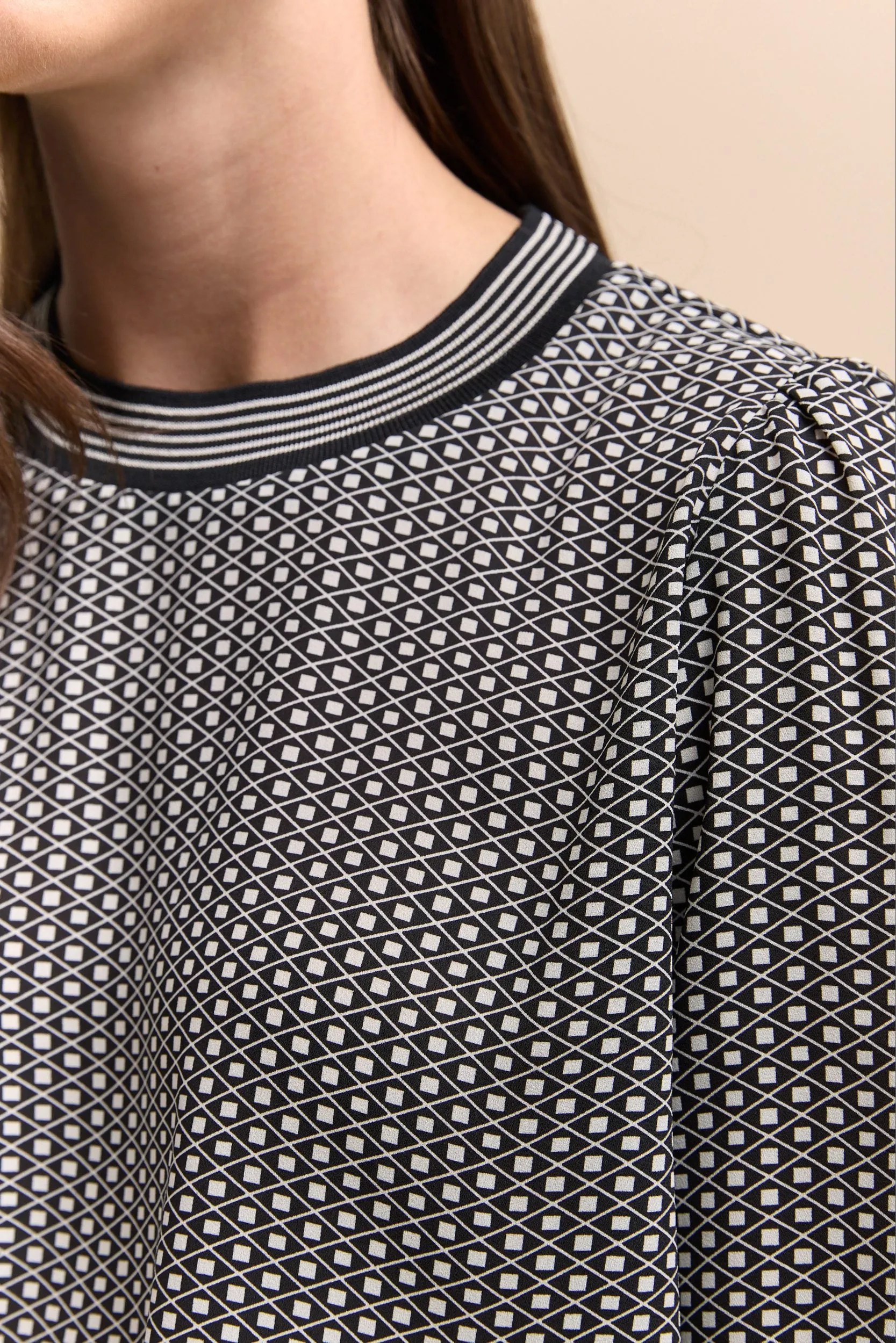 Printed blouse with puffy sleeves sold by Tristan Style product image thumbnail 5