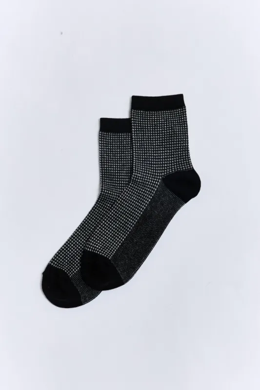Houndstooth socks sold by Tristan Style