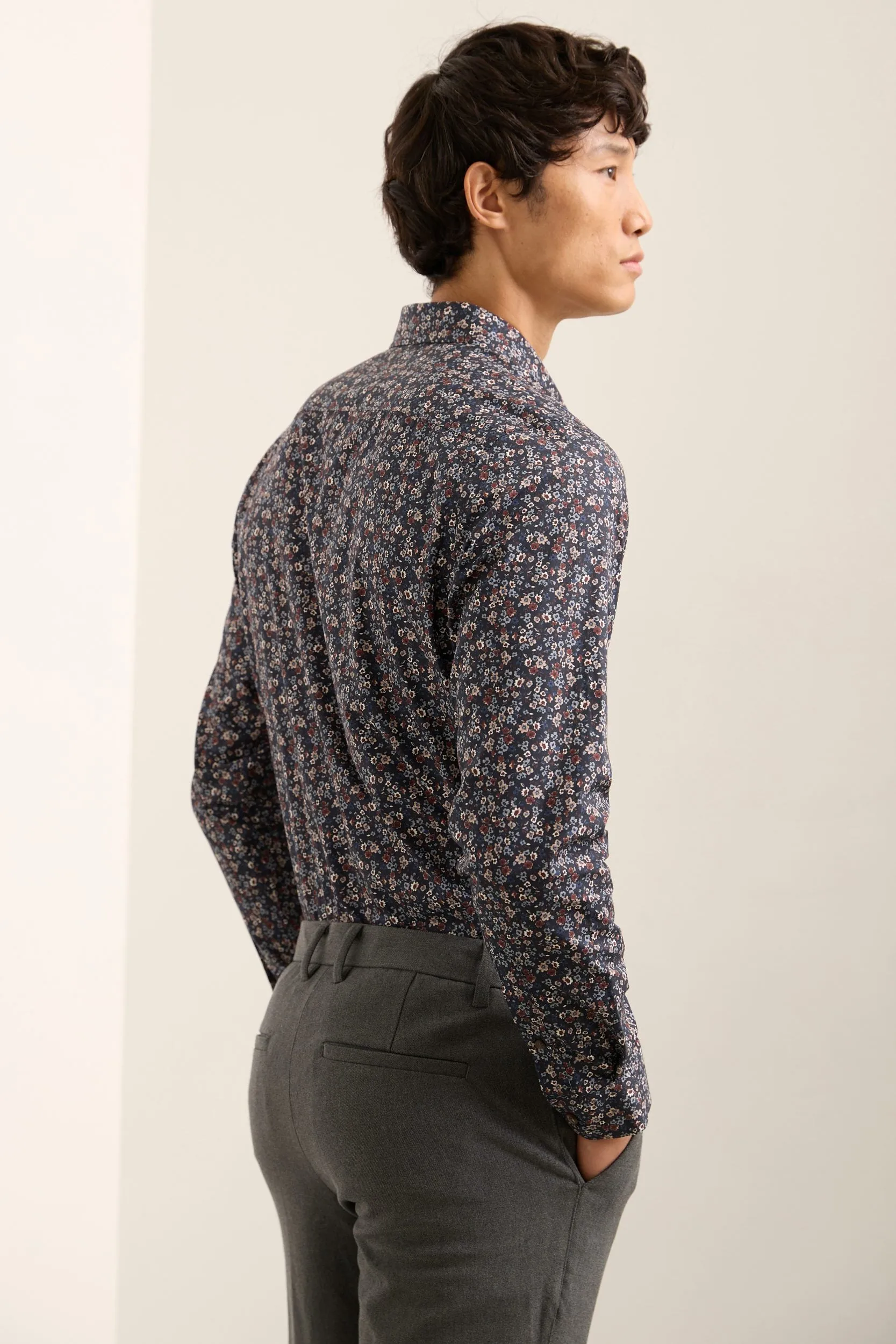 Flower Print Semi-Fitted Shirt sold by Tristan Style product image thumbnail 3